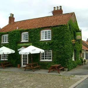 Wentworth Arms Inn